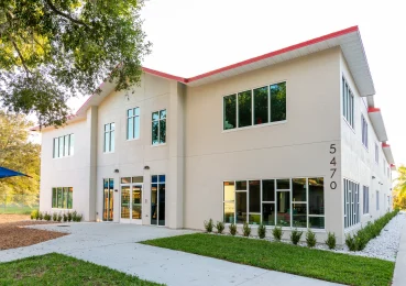 Holy Cross church architect