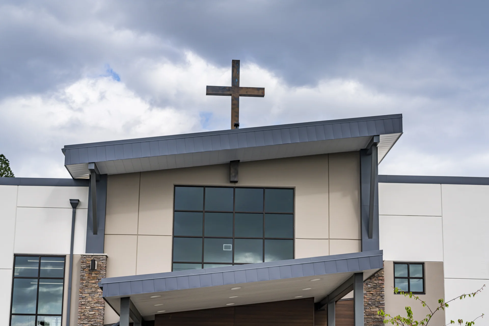 Korean Bethel Presbyterian Church exterior cross church architect