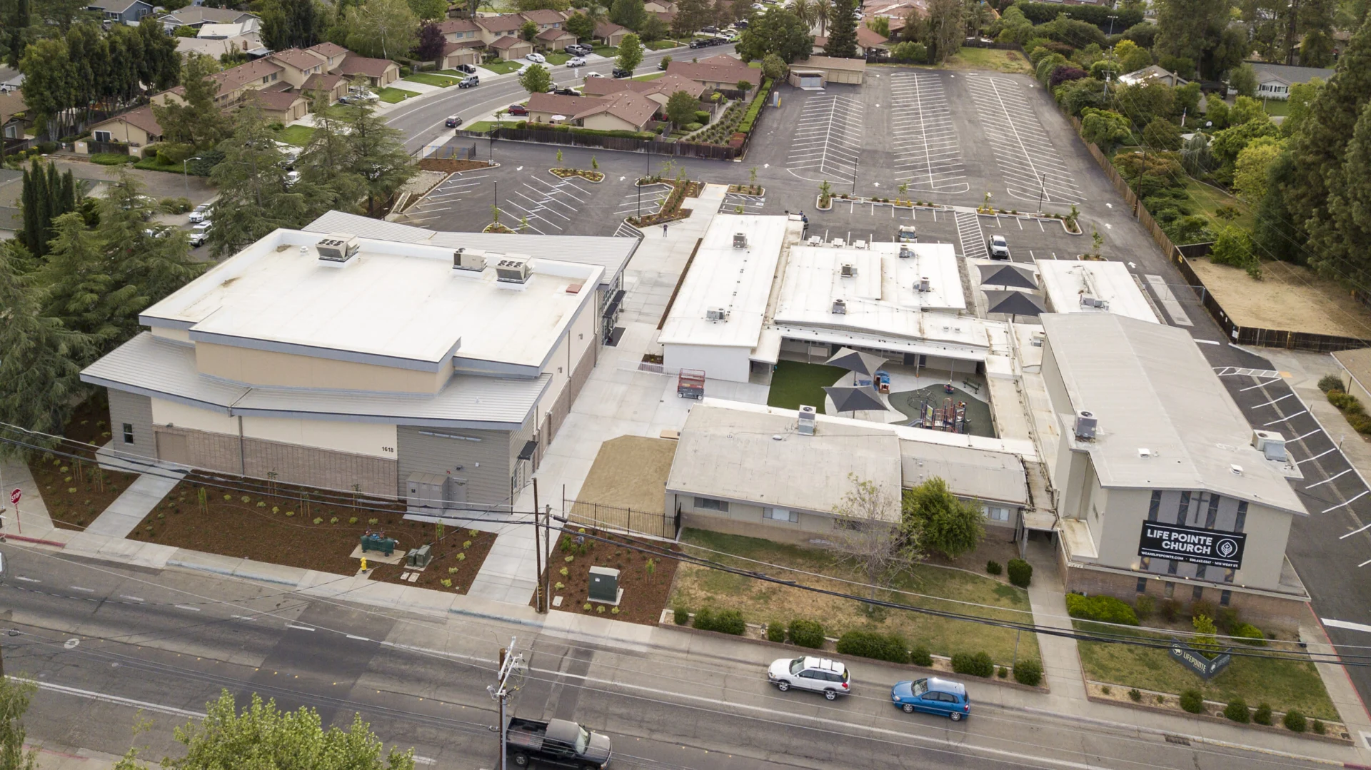 LifePointe above exterior church architect