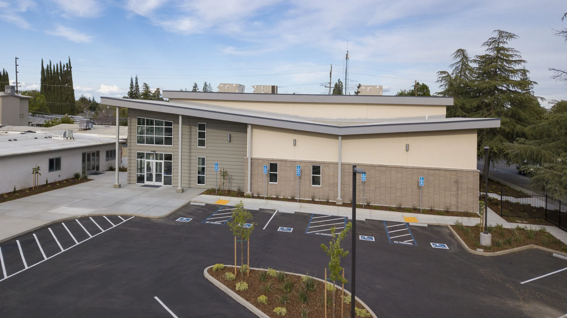 LifePointe back exterior church architect