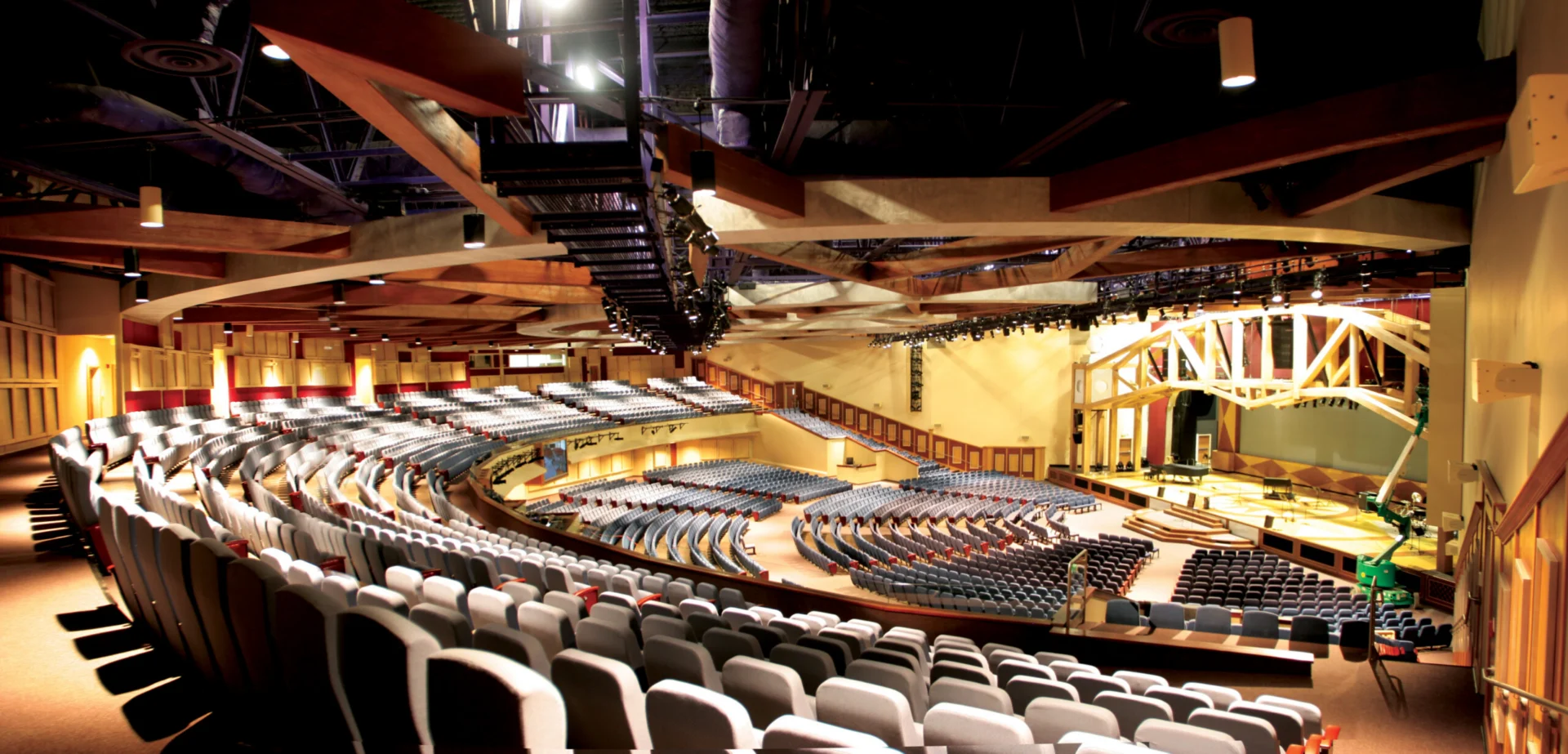 Northland Sanctuary Wide church architect