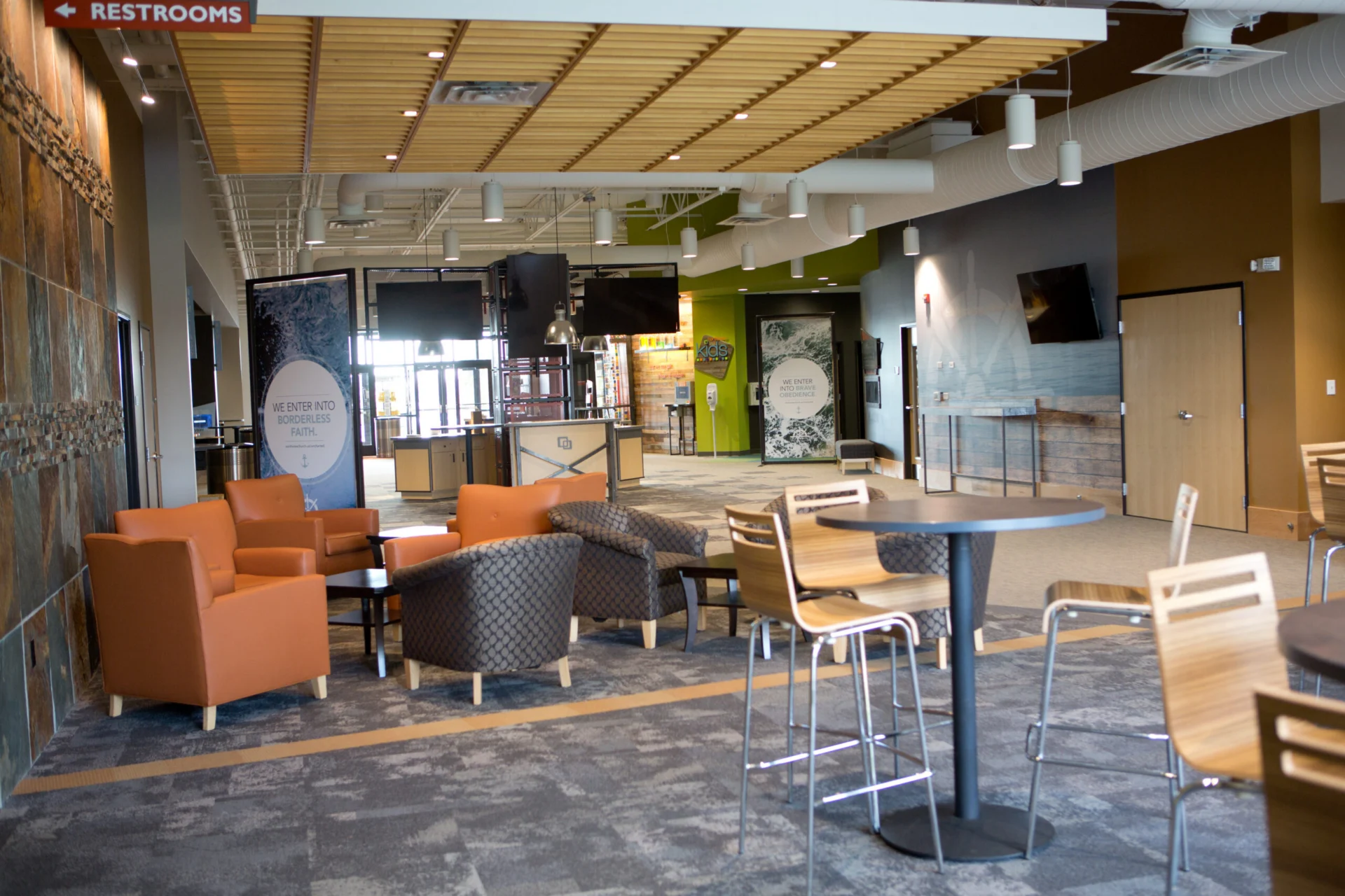 Northview lobby : third place church architect