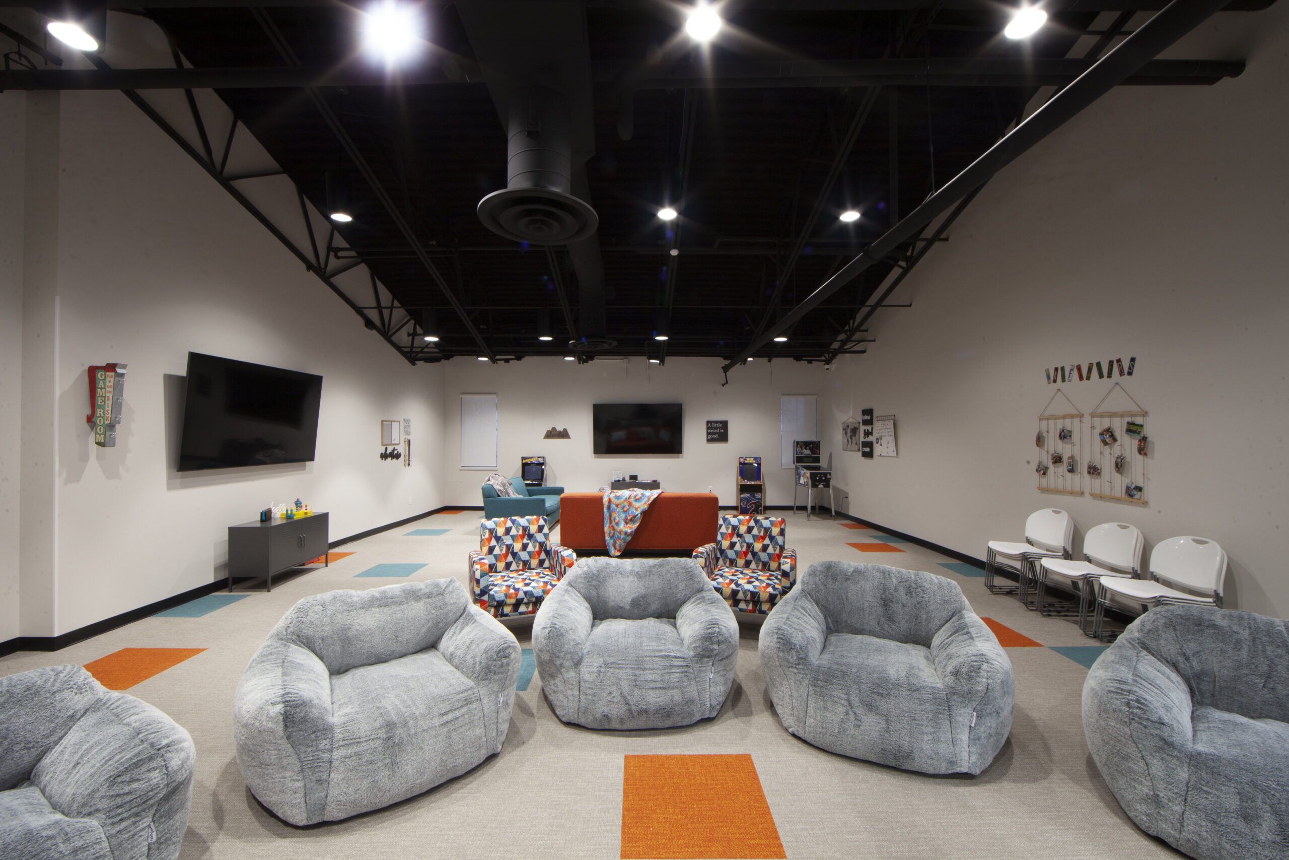 High Pointe Church teens room