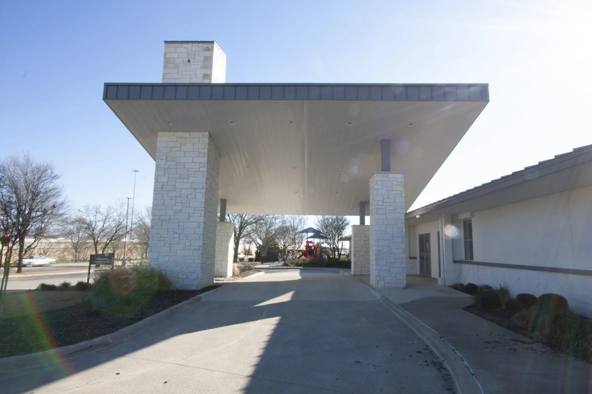 High Pointe Church exterior roof