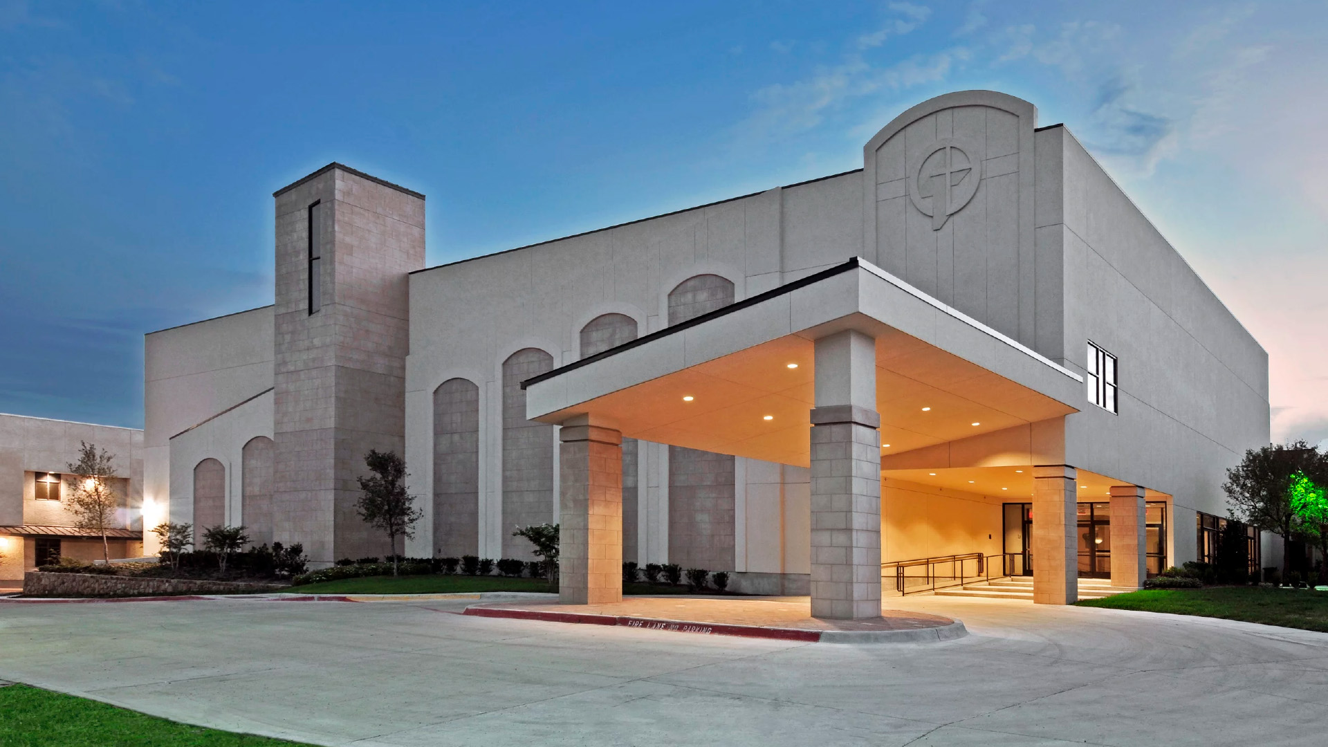 Trinity Christian Academy exterior church building