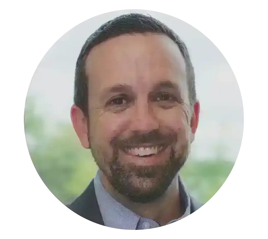 Mike Zayas headshot church architect