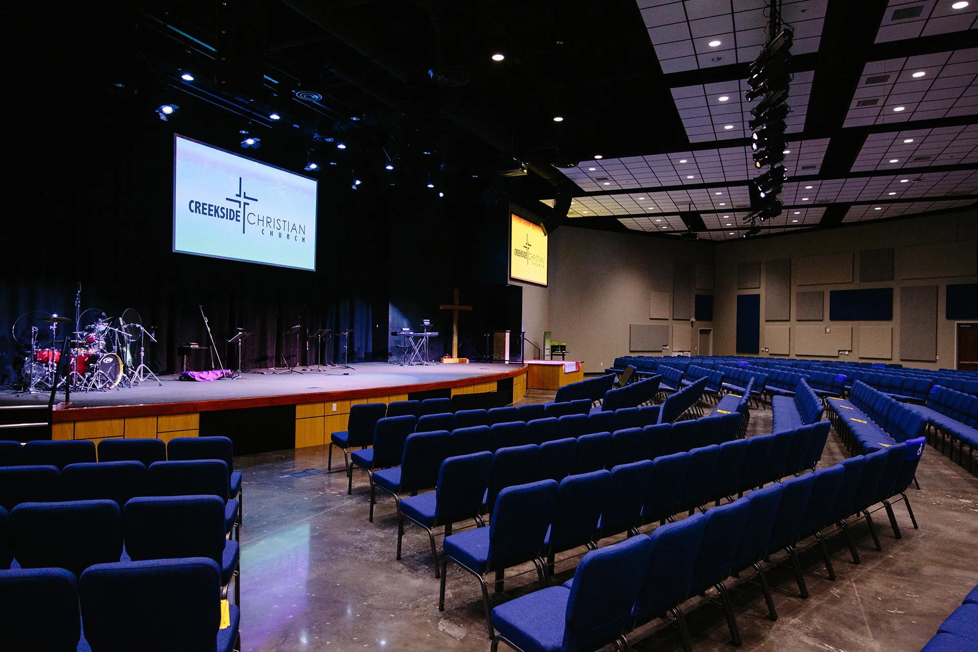 Creekside Church san side church building church architect