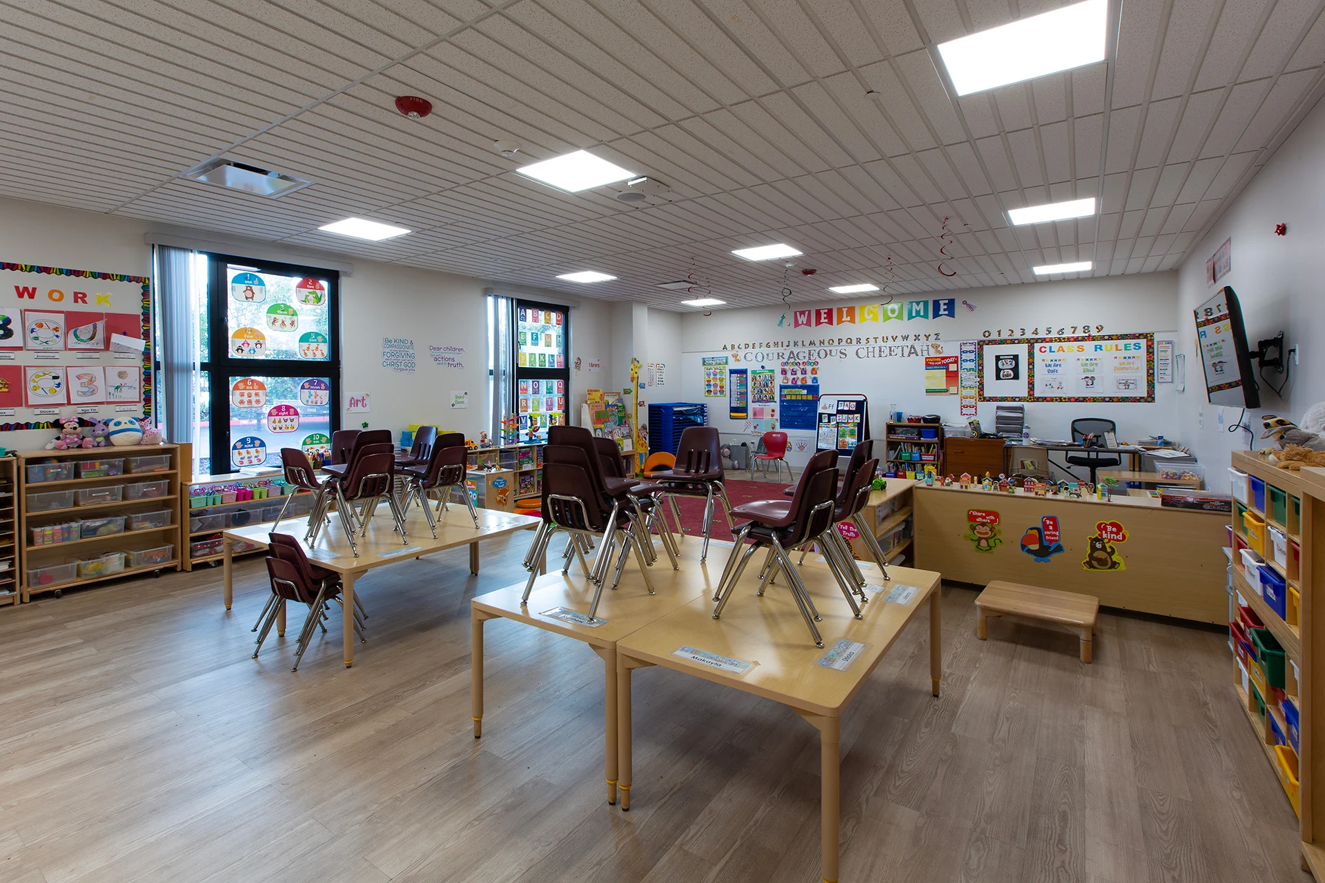 California Crosspoint Academy classroom church building church architect