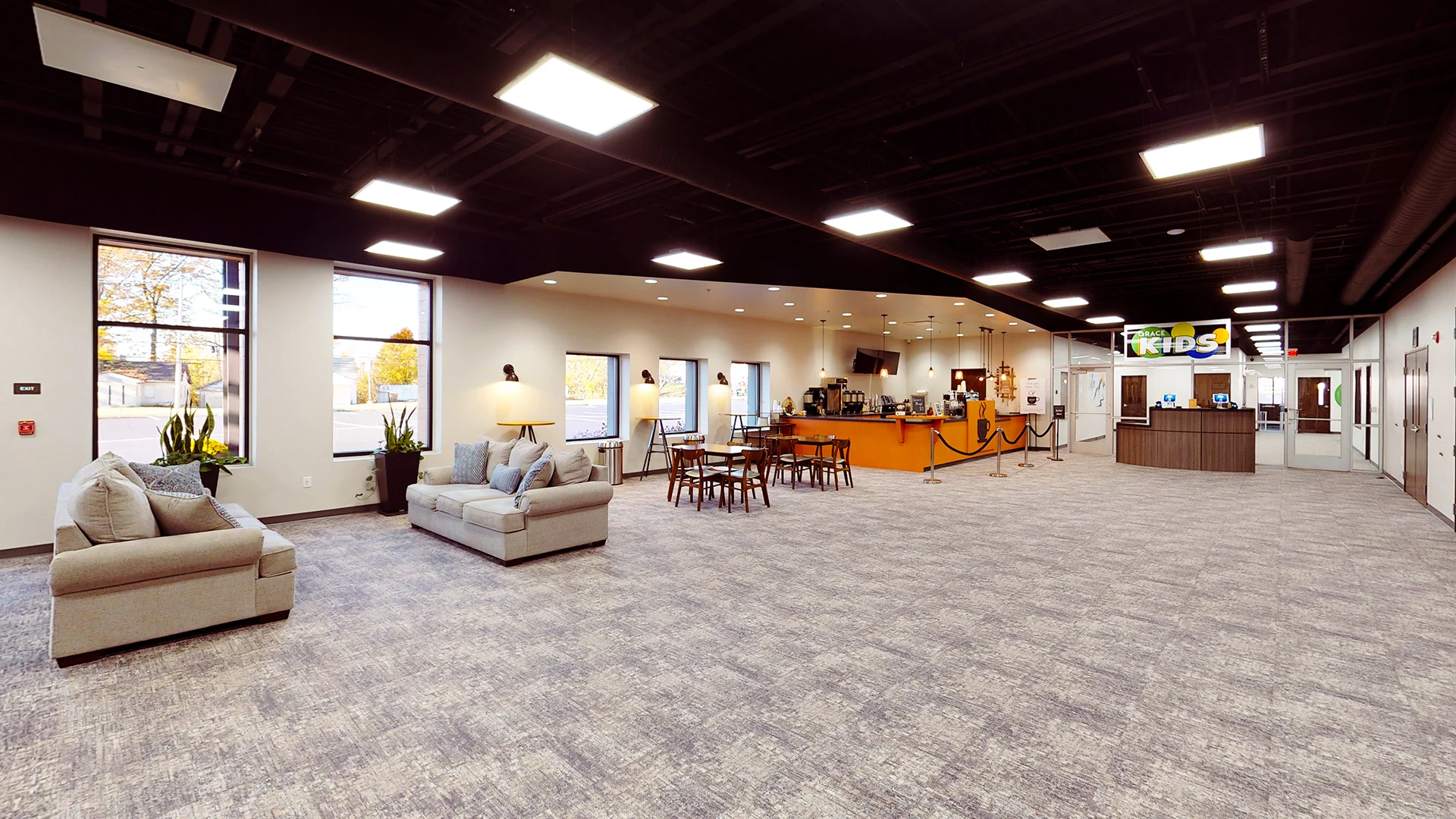 Grace Fellowship Niles Ohio - Seating church building church architect