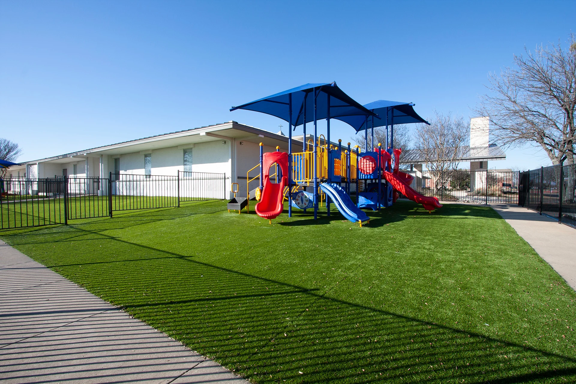 High Pointe Church exterior playground church building church architect