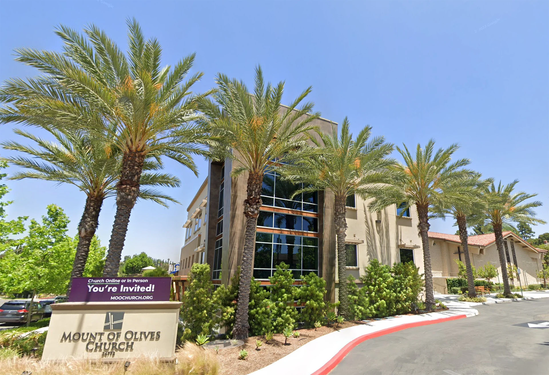 MOO Ext church building church architect