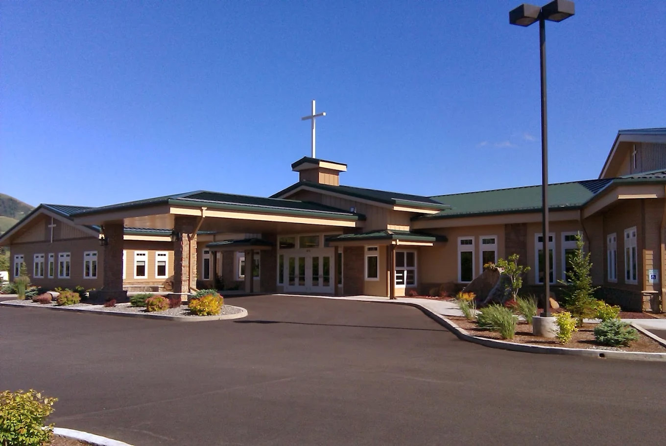 River of Life Assembly of God church building church architect