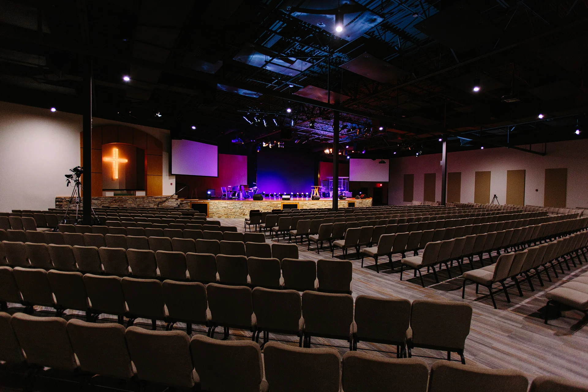 River of Life san church building church architect