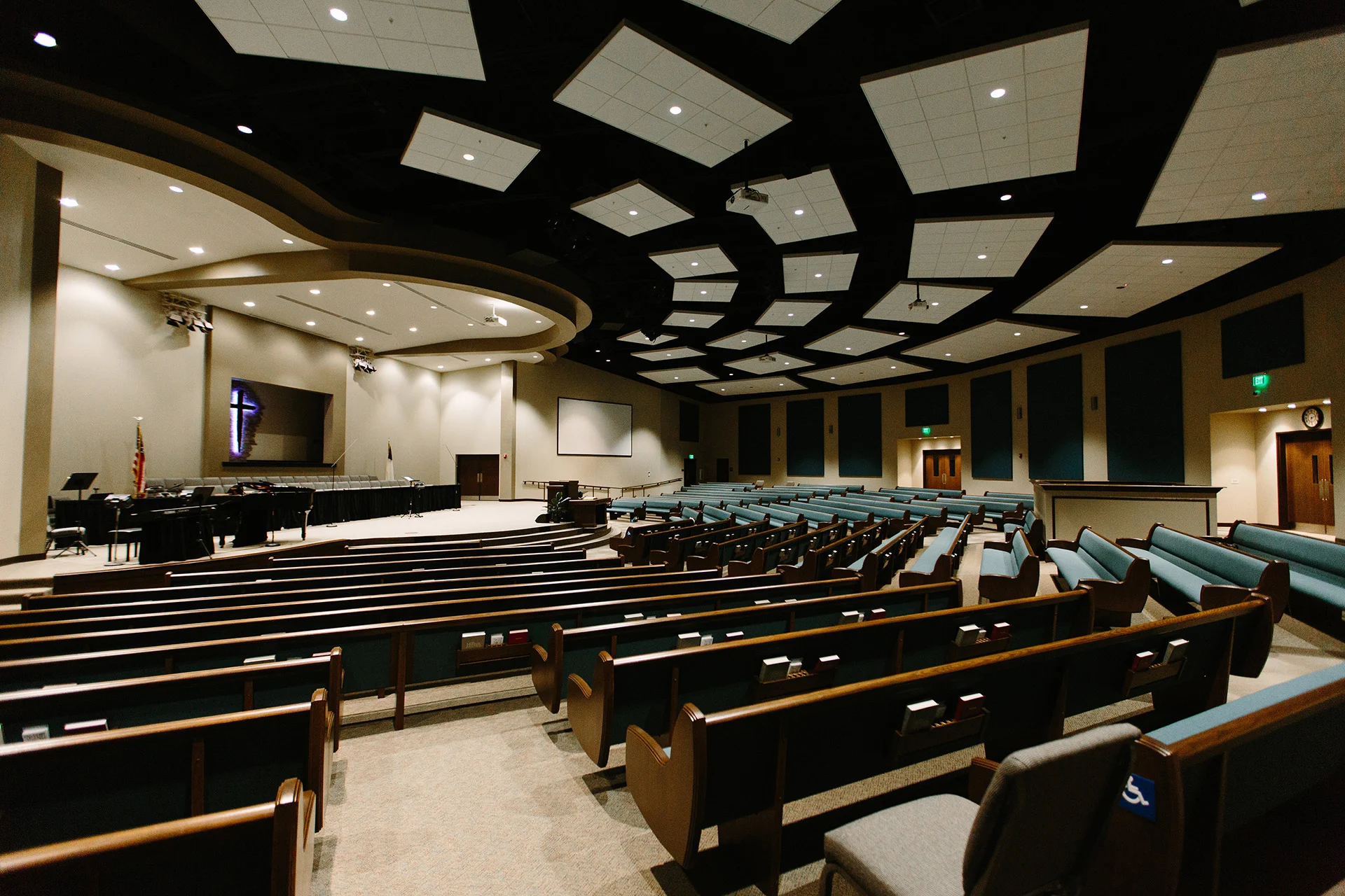 WOBC san church building church architect