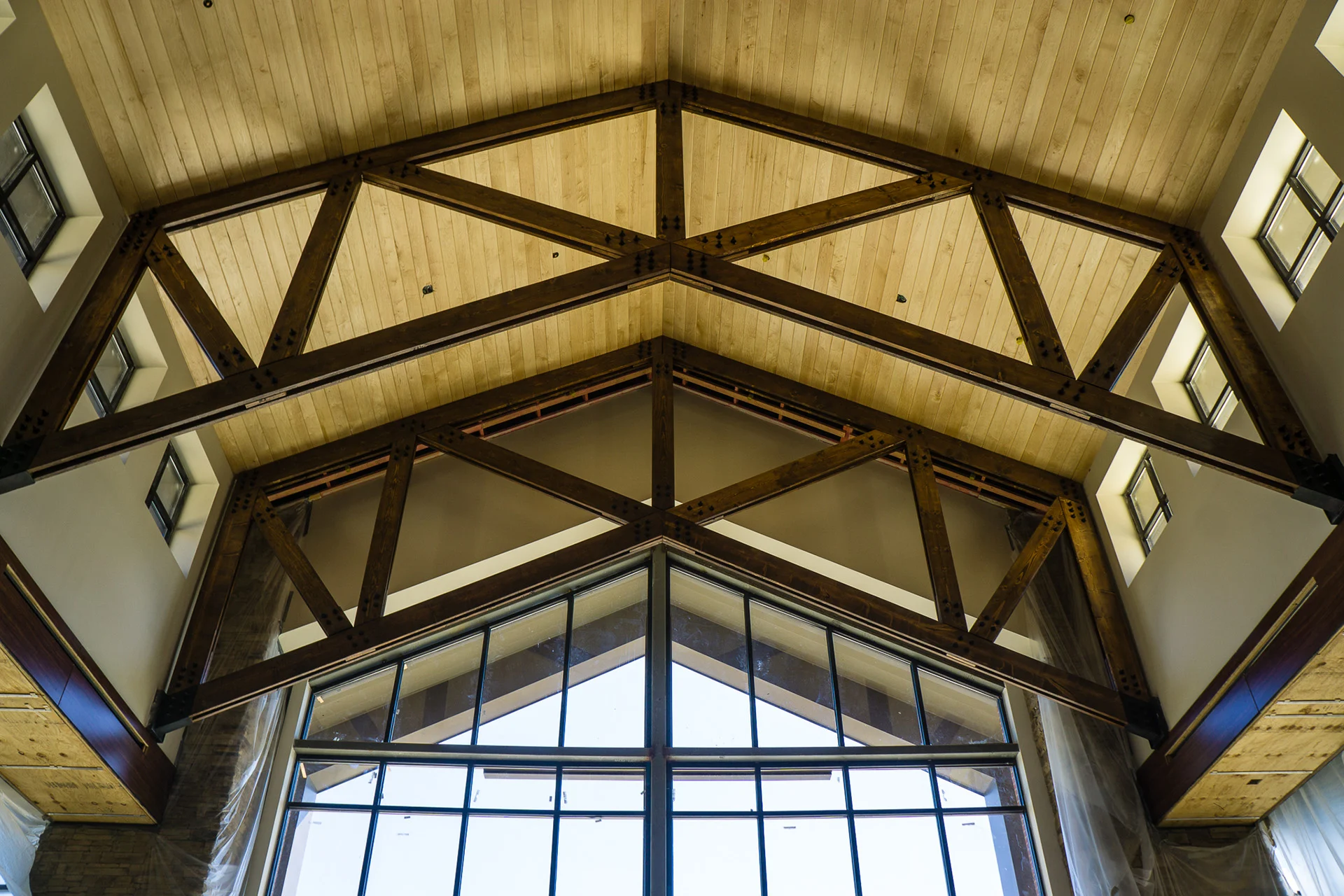 Buck Run Ceiling Beams church building church architect