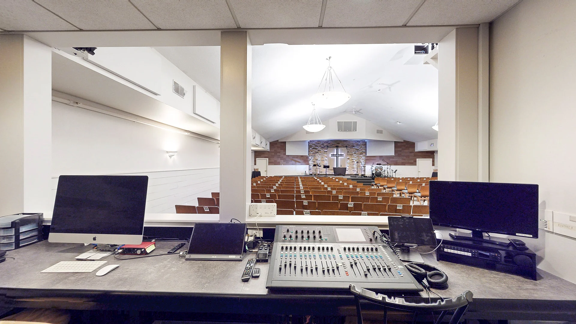 Waterville Community Church avl room church building church architect